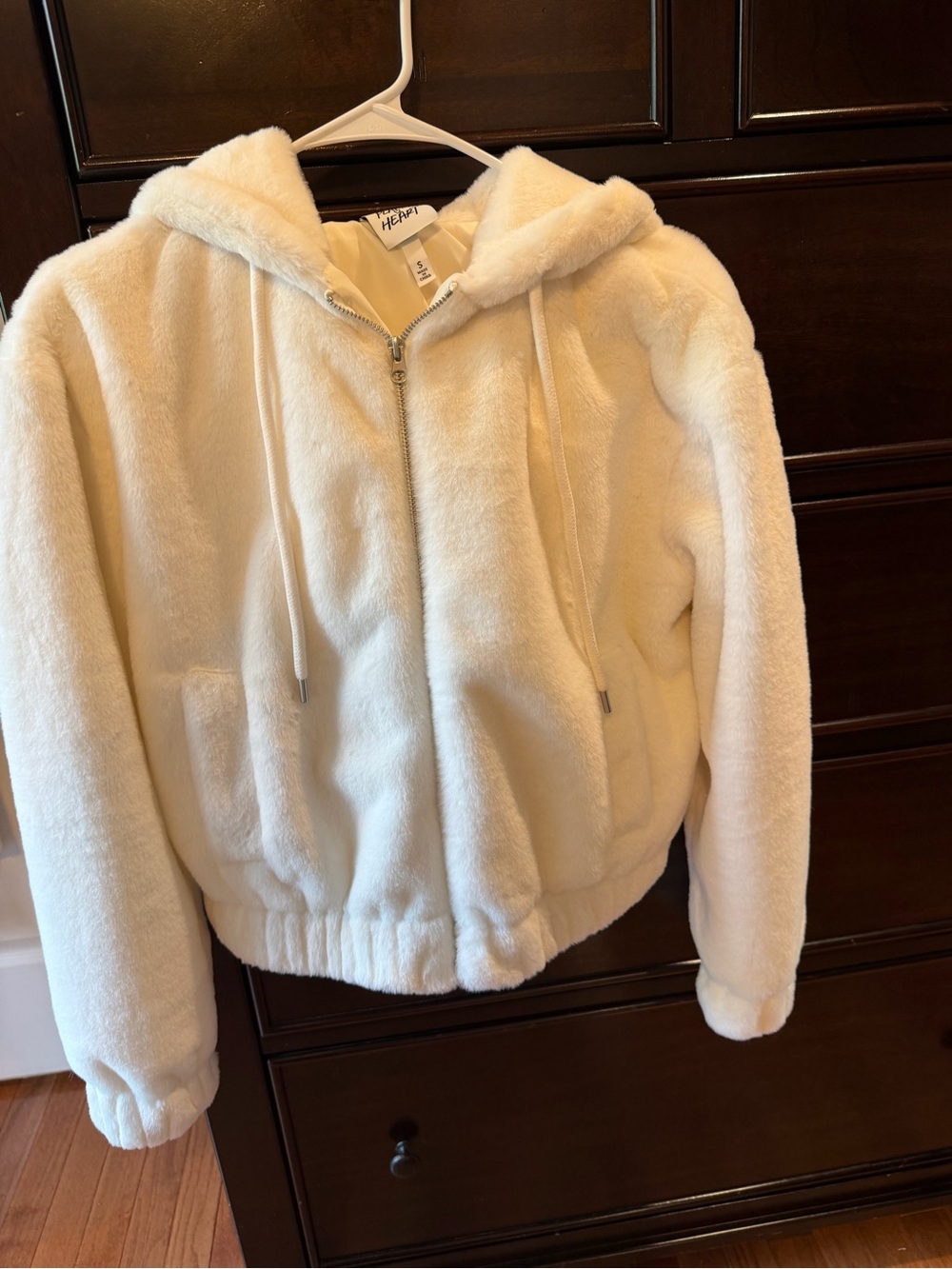 Cream Plush Hooded Zip Jacket perfect for a teen 12-13. So cute and SOOOOO SOFT